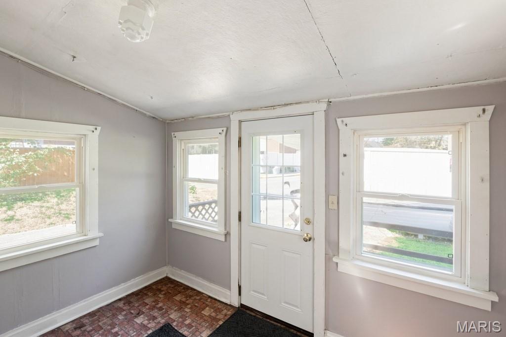 301 Red Oak Avenue