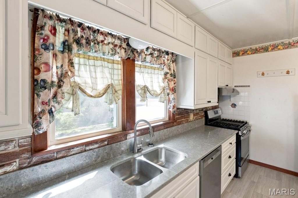 301 Red Oak Avenue