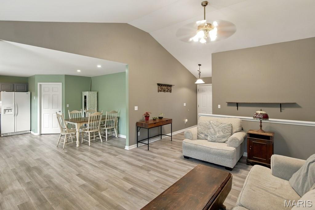528 Bluebird Lane