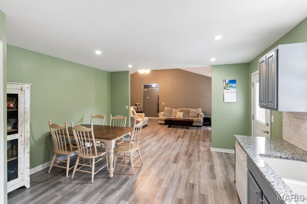 528 Bluebird Lane