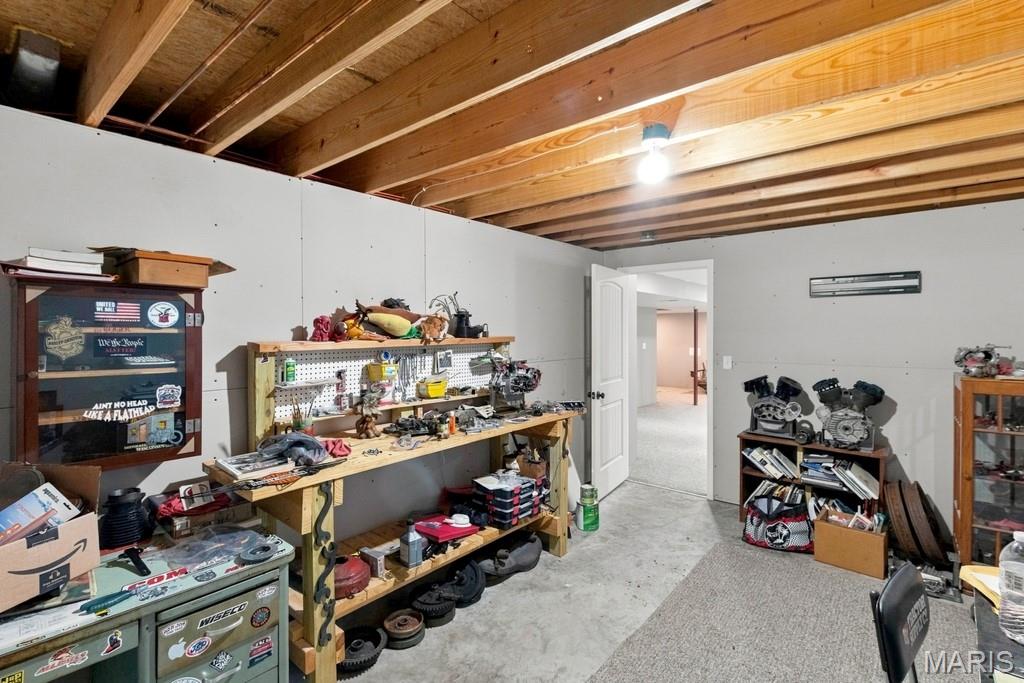 528 Bluebird Lane