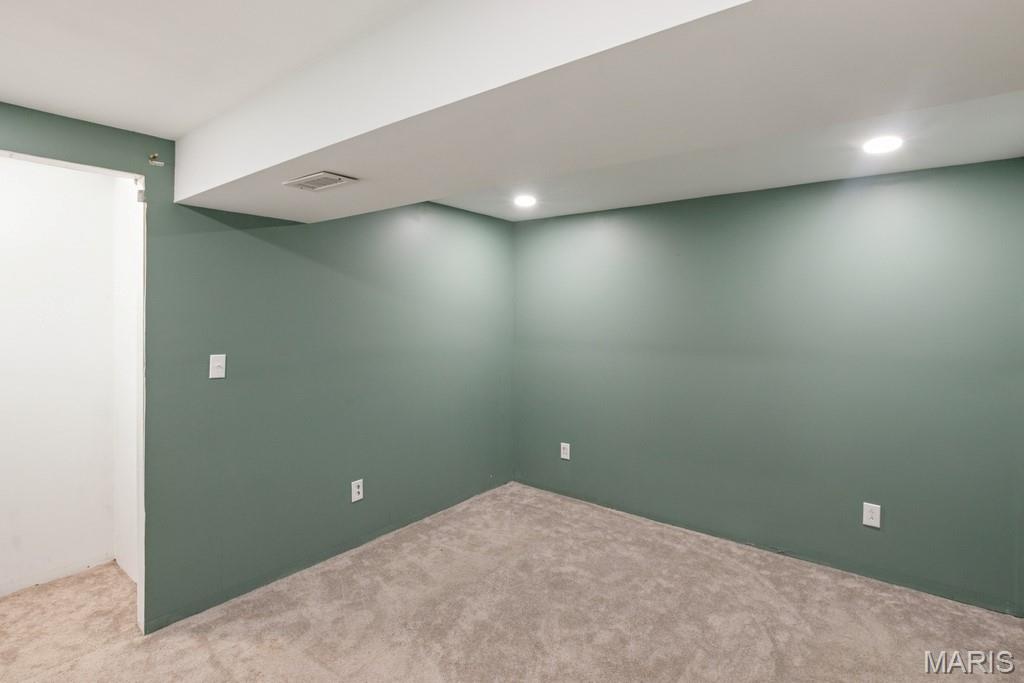 528 Bluebird Lane