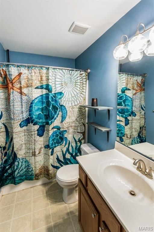 528 Bluebird Lane