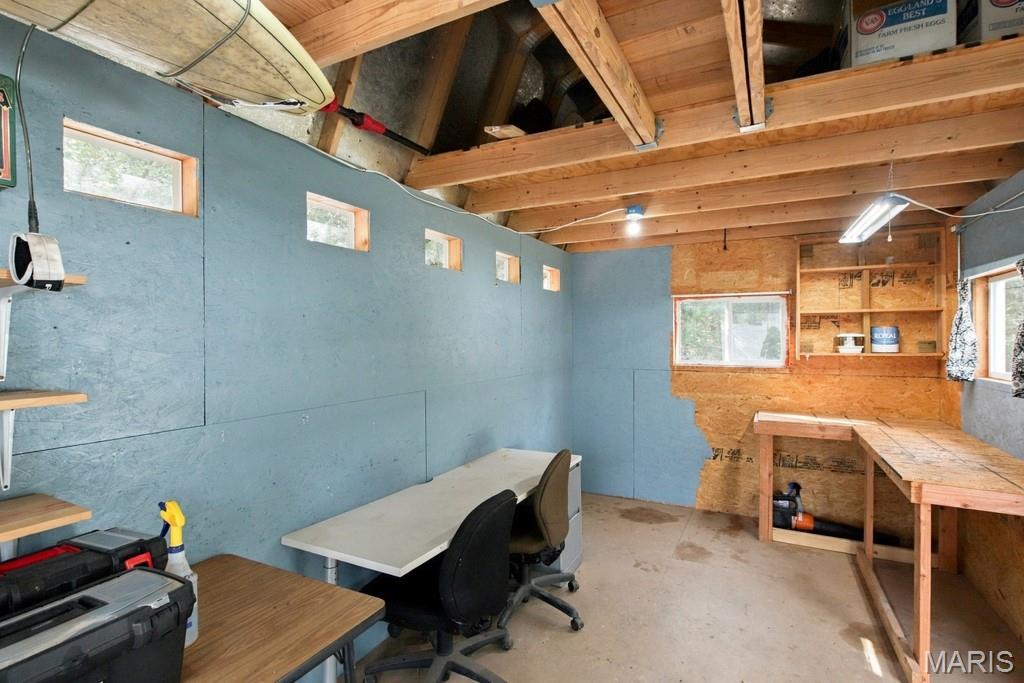 528 Bluebird Lane