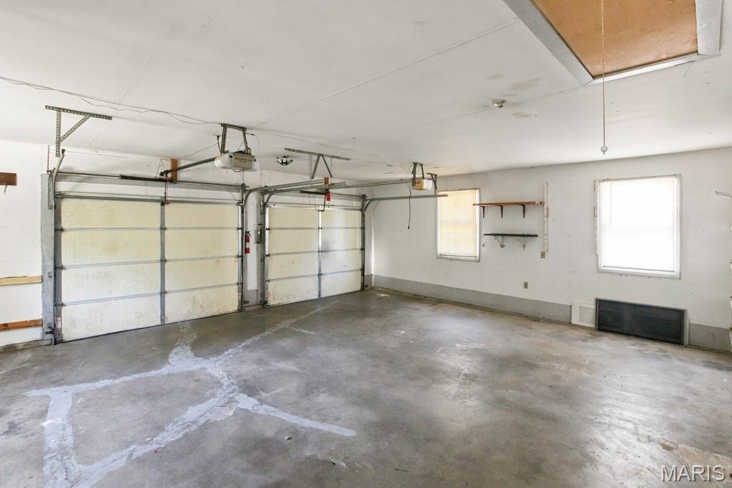 230 N Bernhardt Avenue