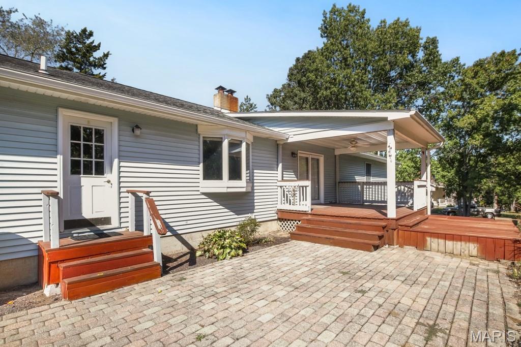 230 N Bernhardt Avenue