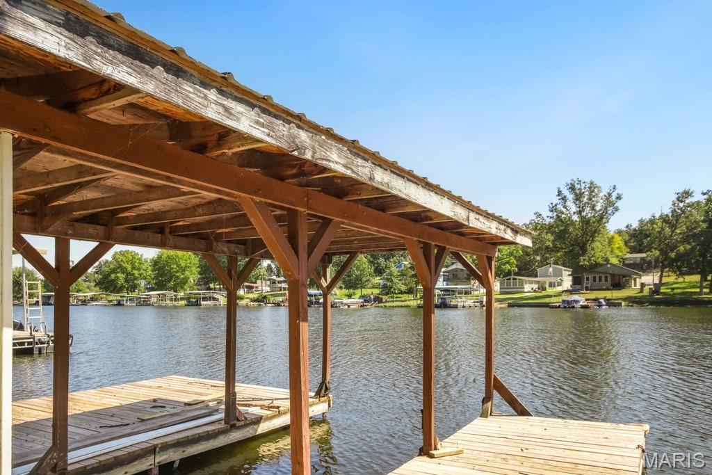 1862 Lakeshore Drive