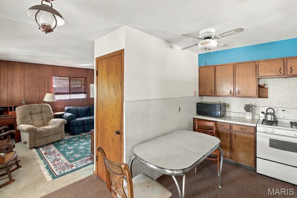 1862 Lakeshore Drive