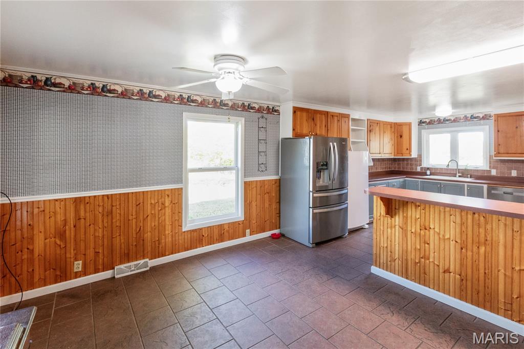 385 Woods Farm Road
