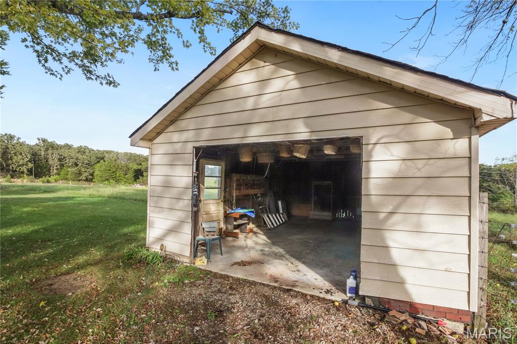 385 Woods Farm Road