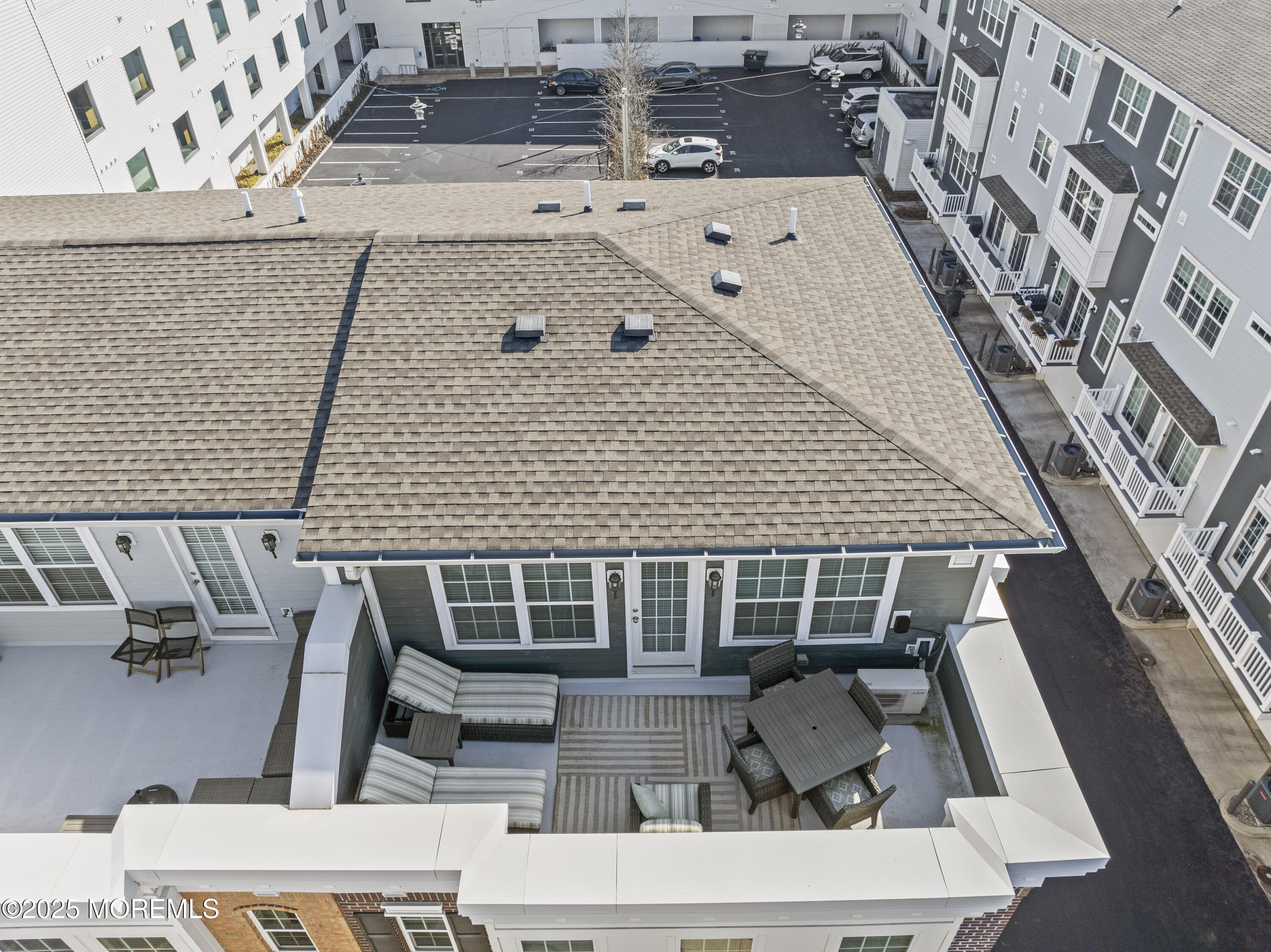 410 Sewall Avenue, 1