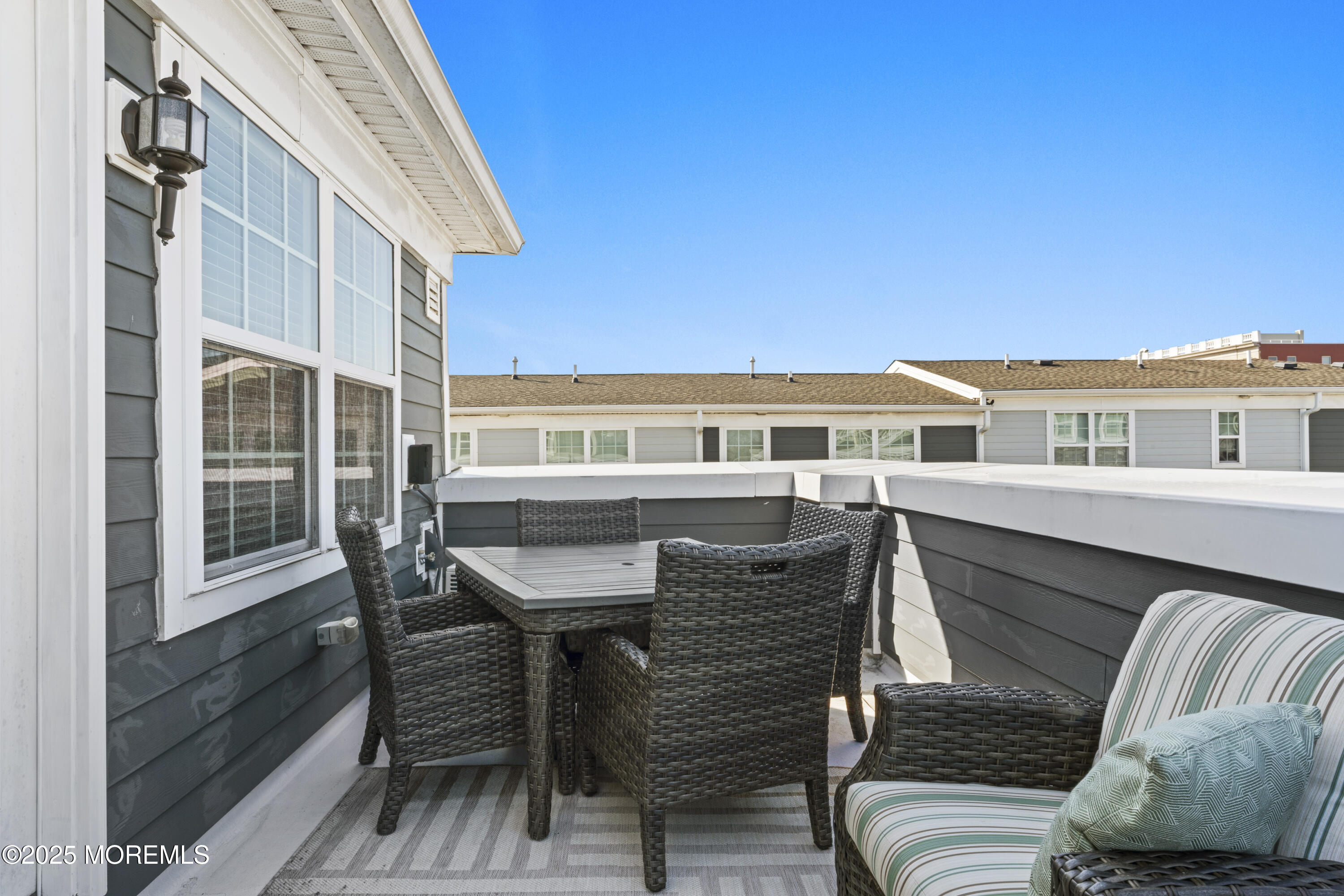 410 Sewall Avenue, 1