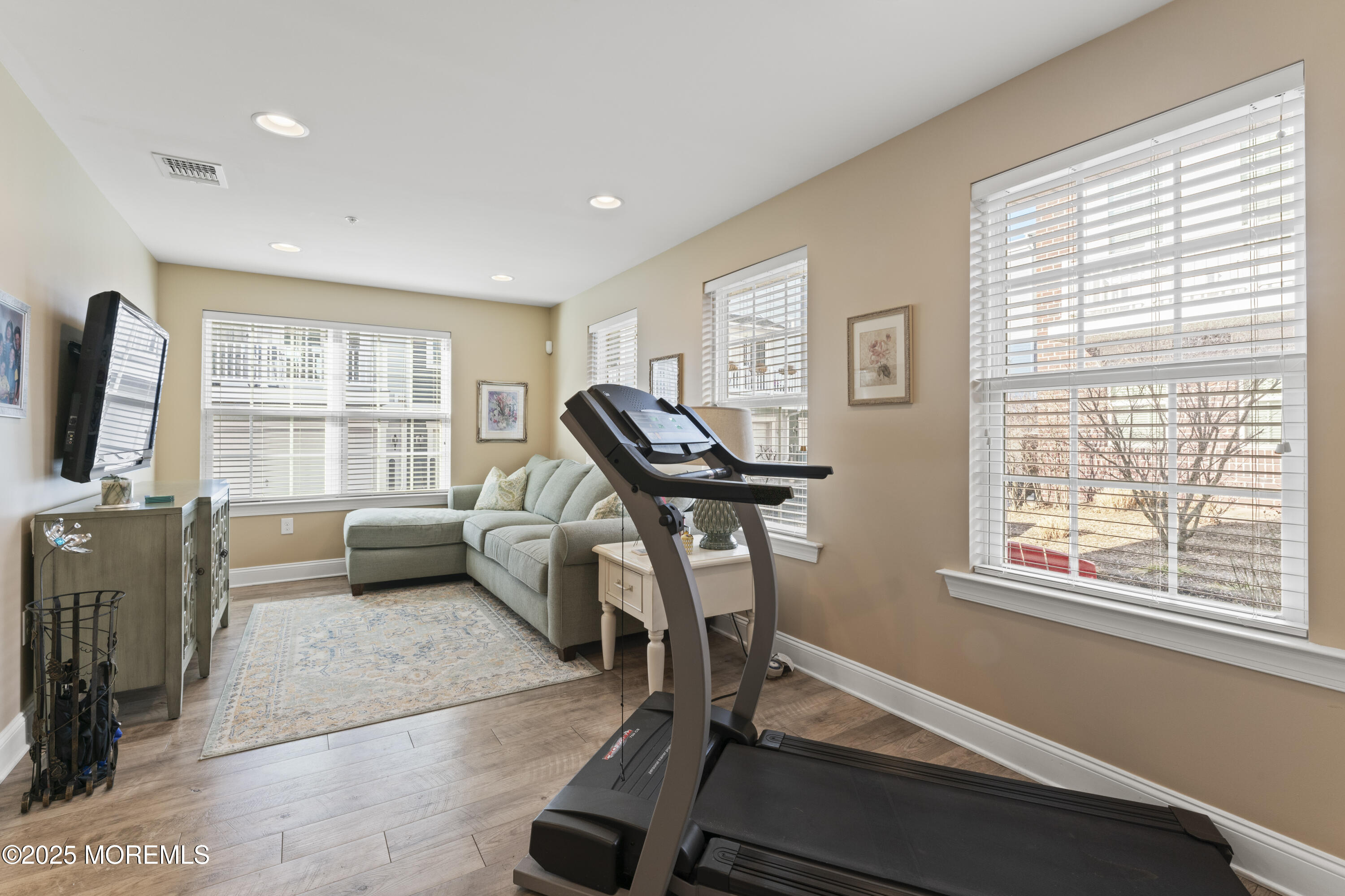 410 Sewall Avenue, 1