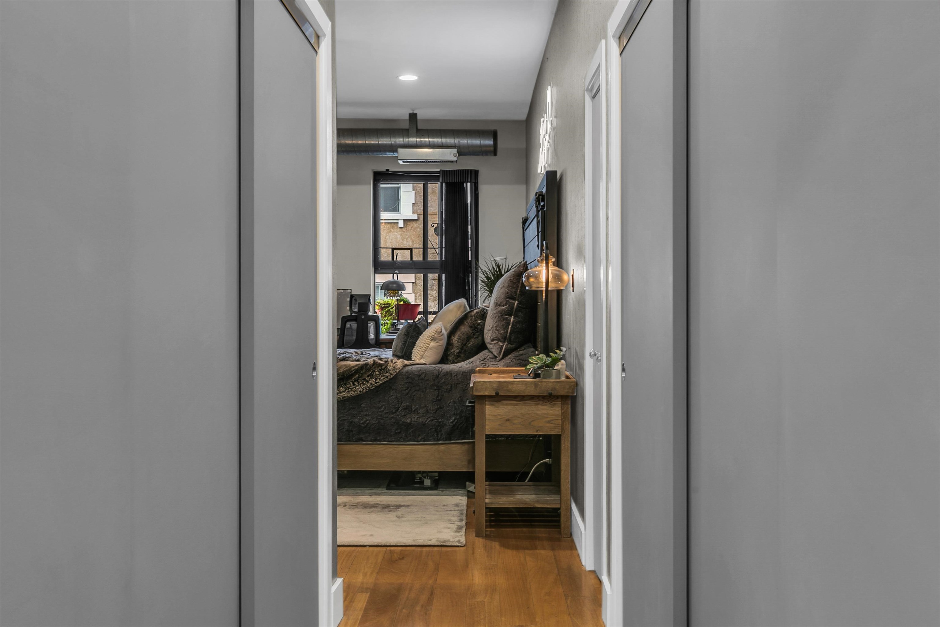 610 CLINTON ST Unit: 2A/2W