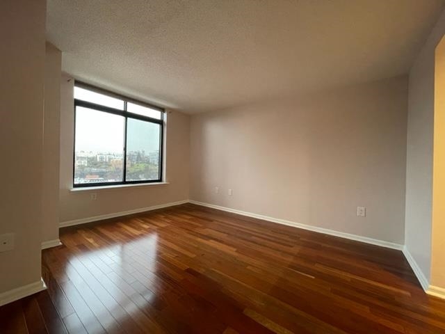 700 1ST ST Unit: 13T