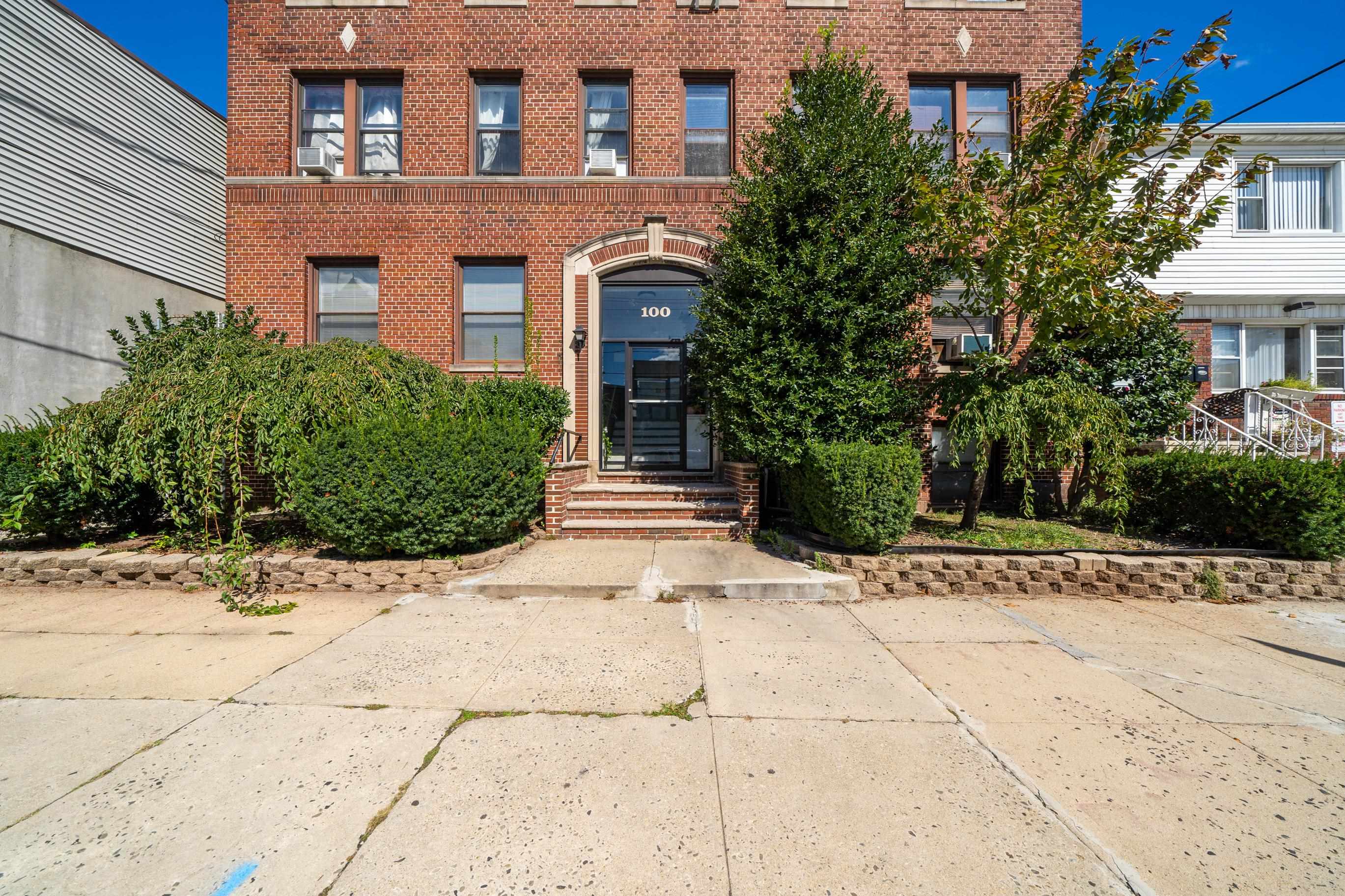 100 PROSPECT ST Unit: 204