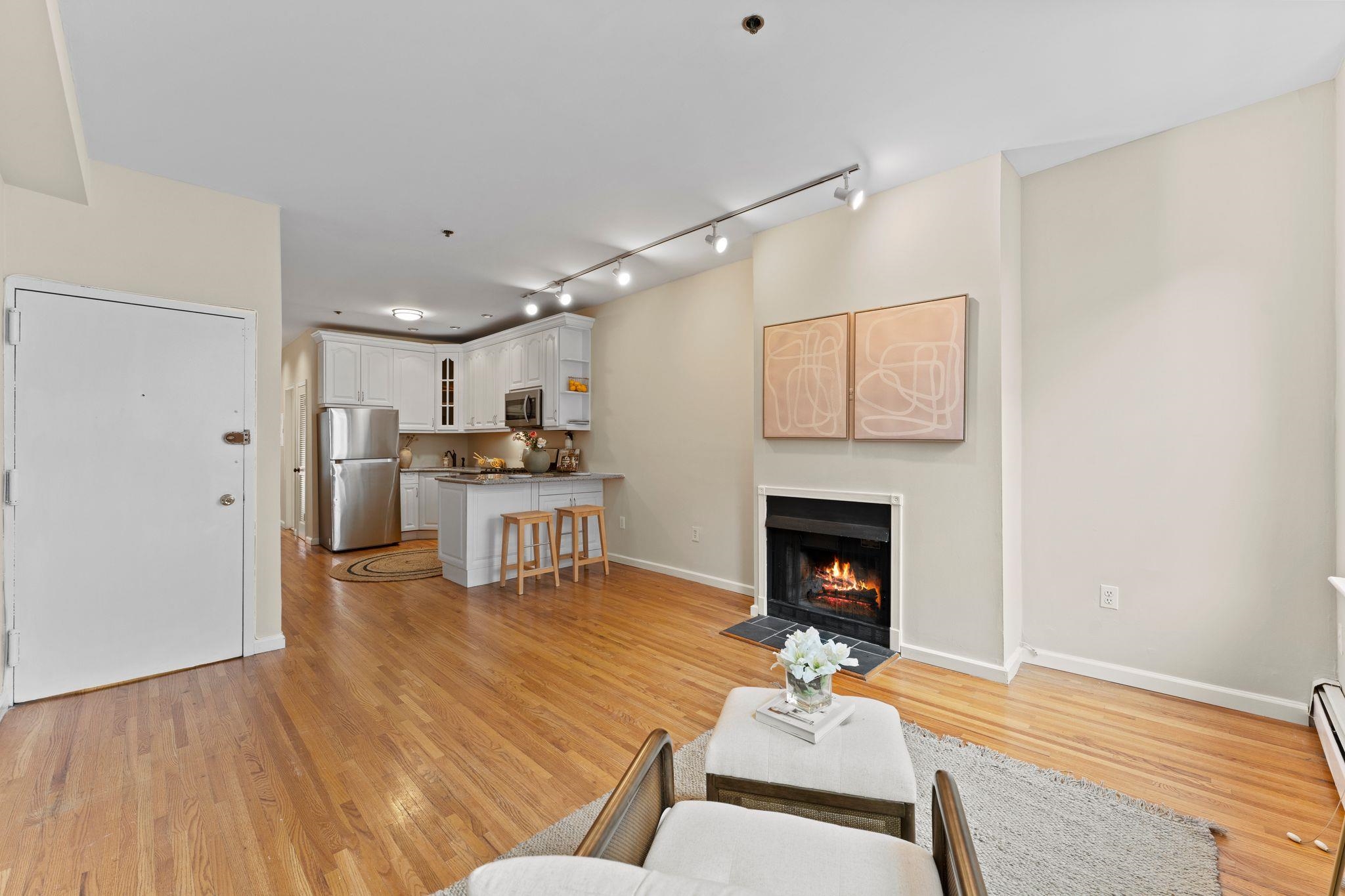 74 GARDEN ST Unit: 3N