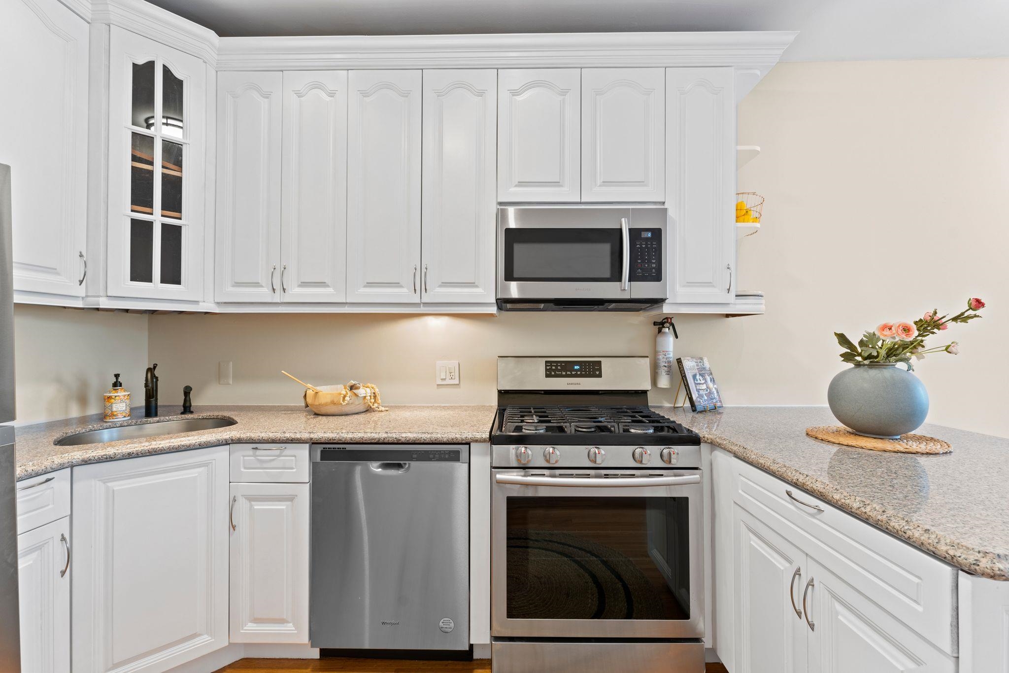 74 GARDEN ST Unit: 3N