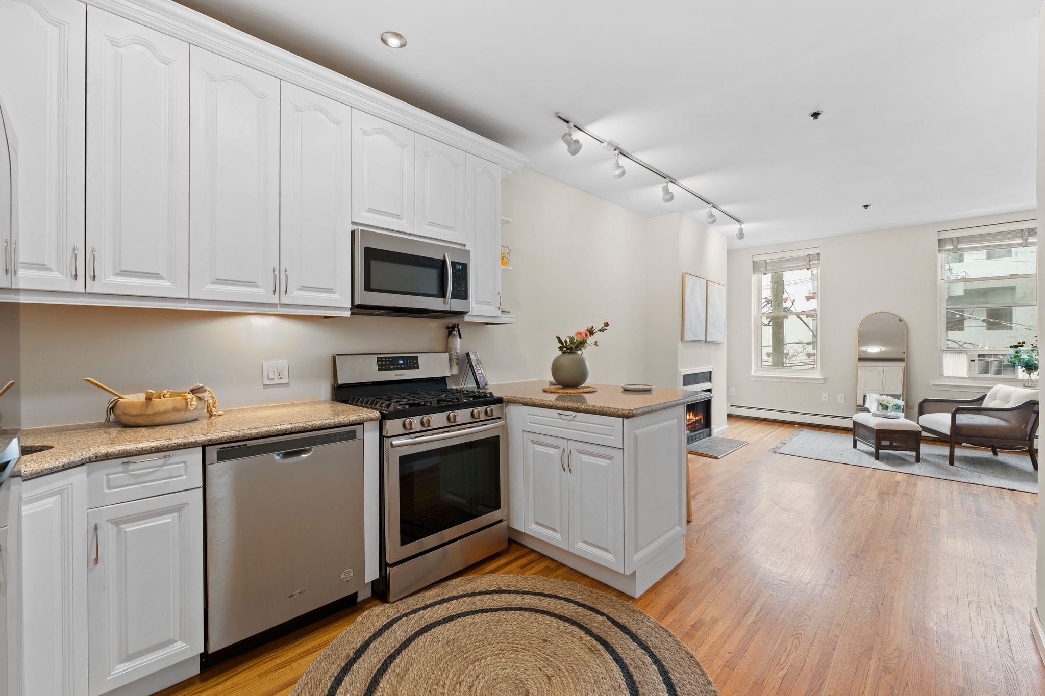 74 GARDEN ST Unit: 3N