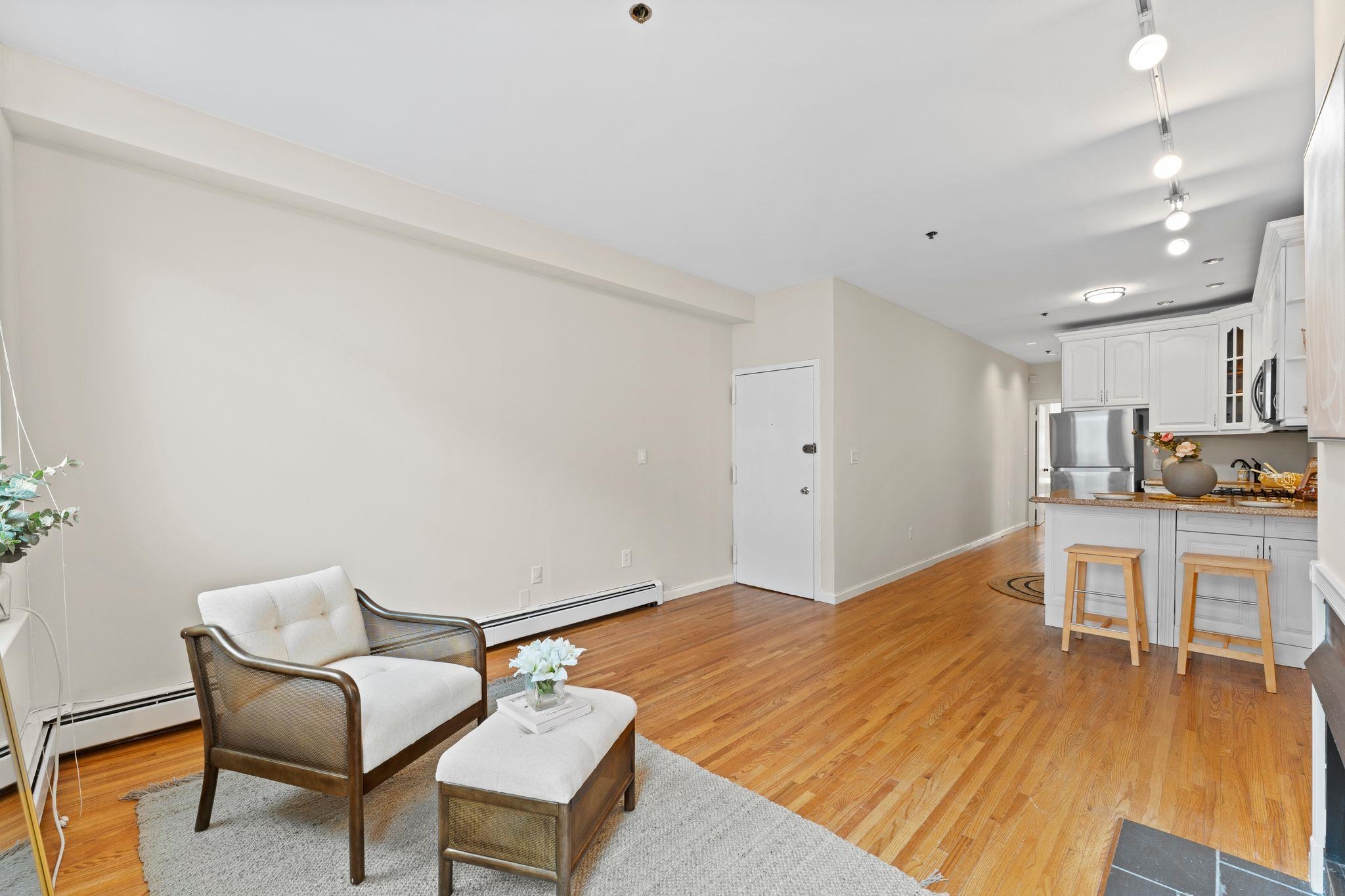 74 GARDEN ST Unit: 3N