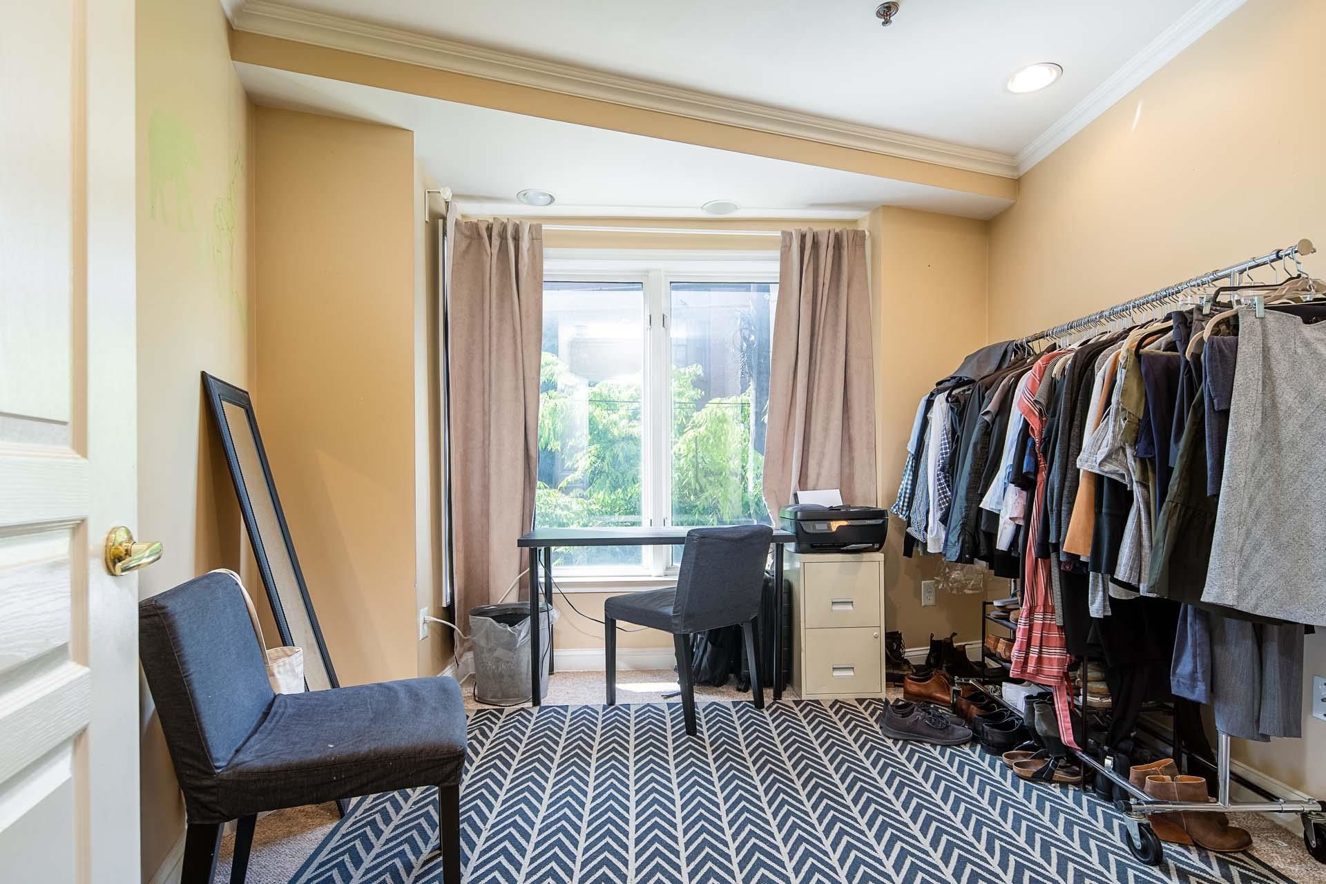 464 NEWARK ST Unit: 2A
