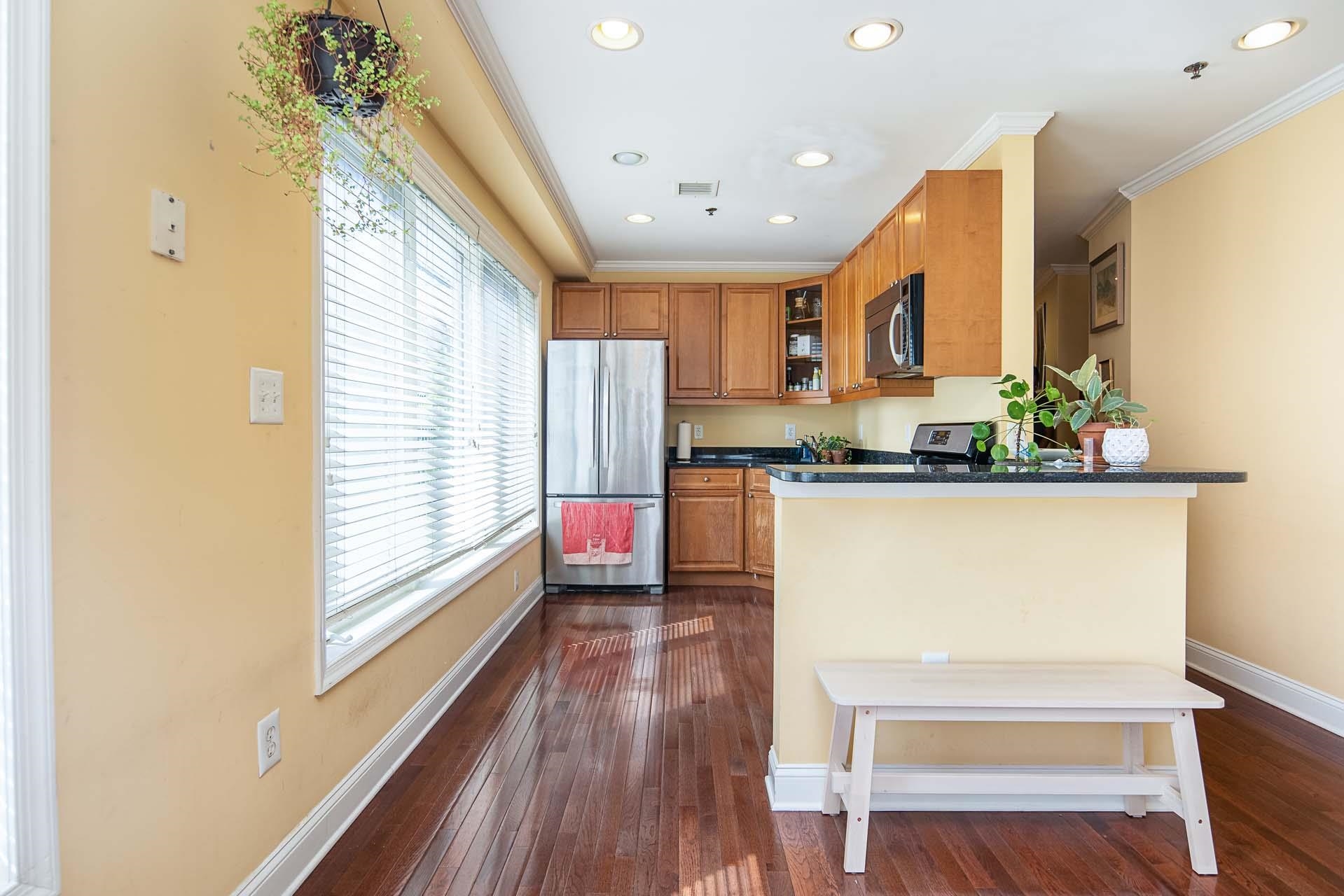 464 NEWARK ST Unit: 2A