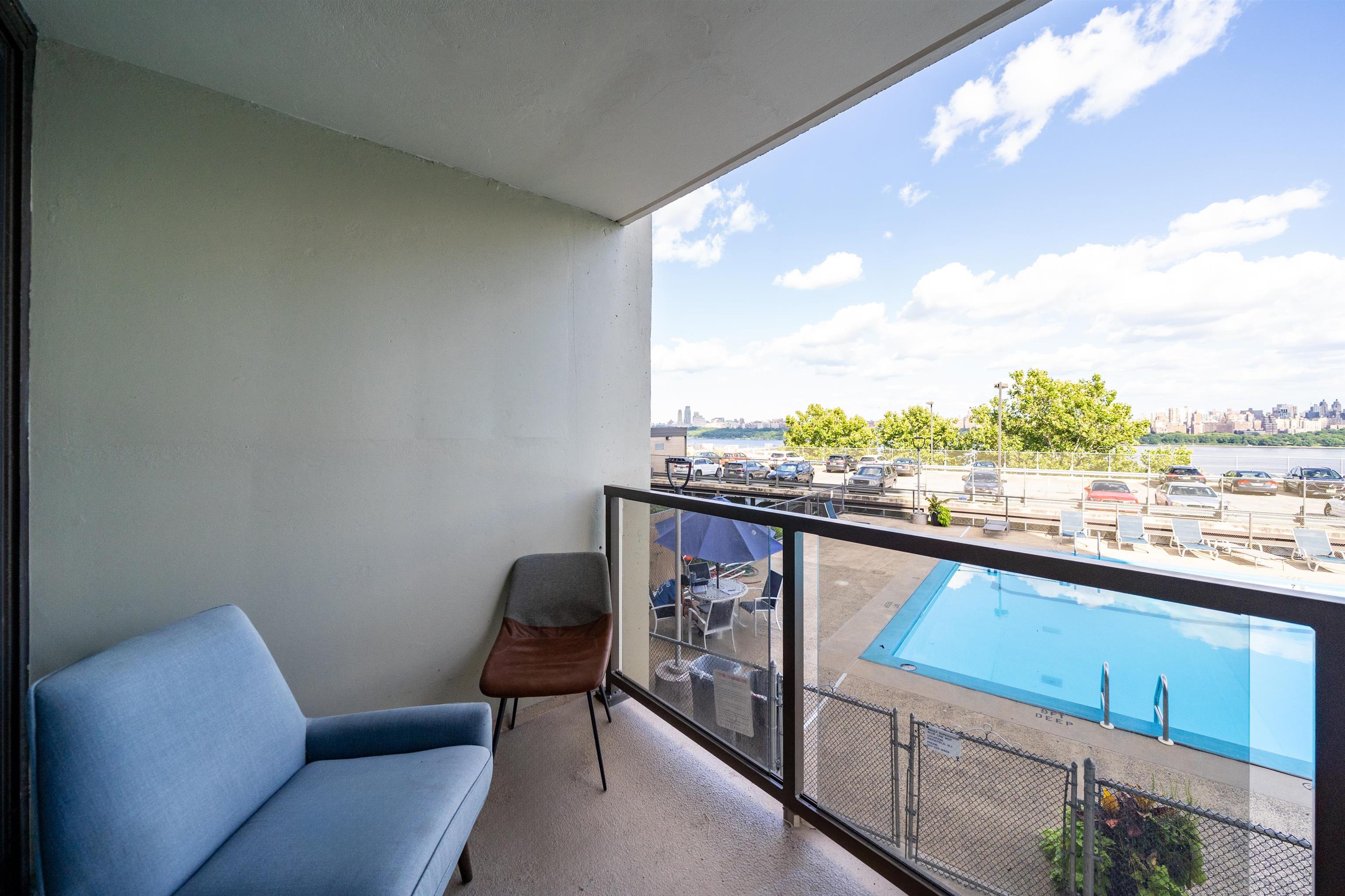 9060 PALISADE AVE Unit: 106