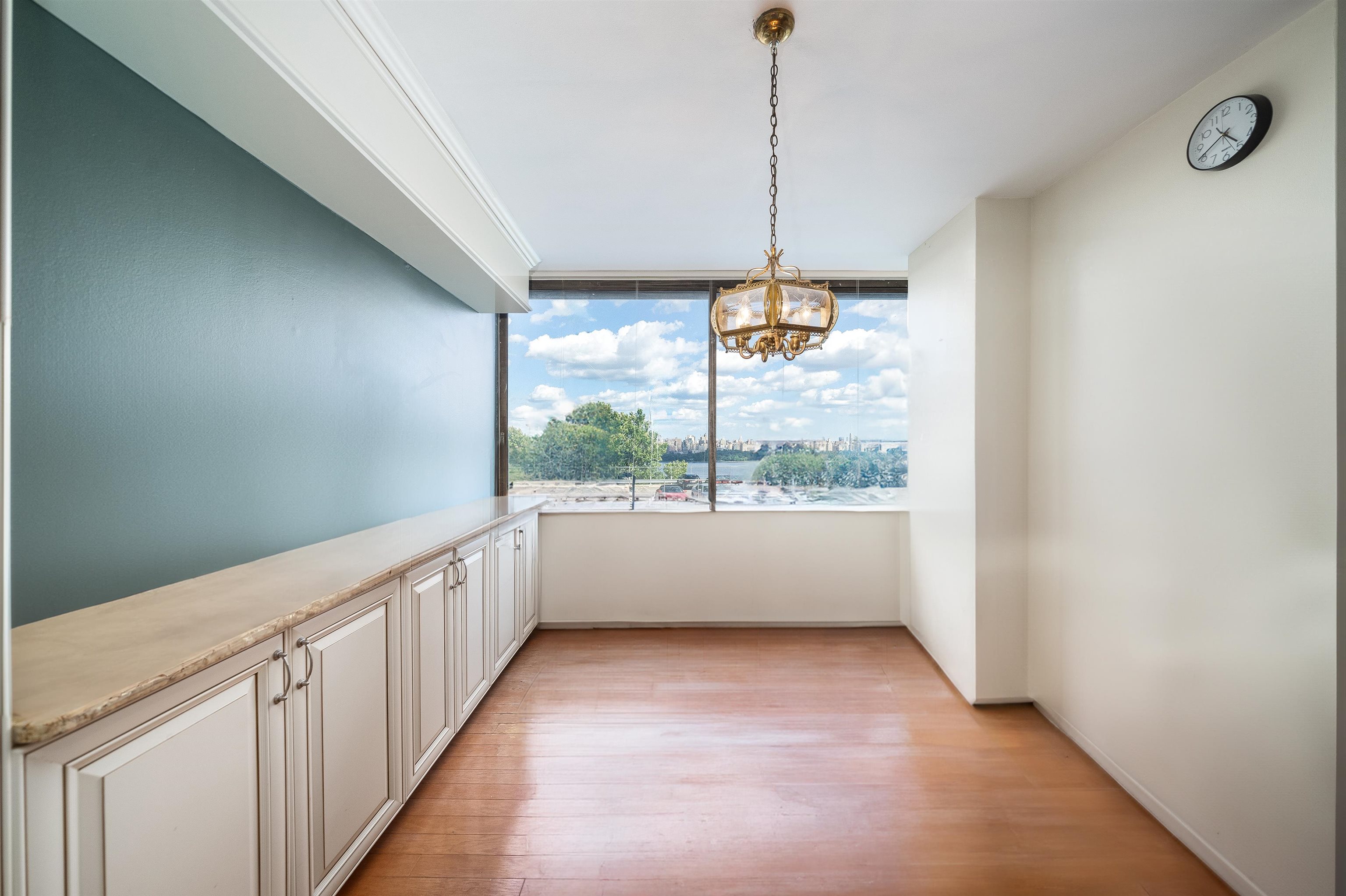 9060 PALISADE AVE Unit: 106