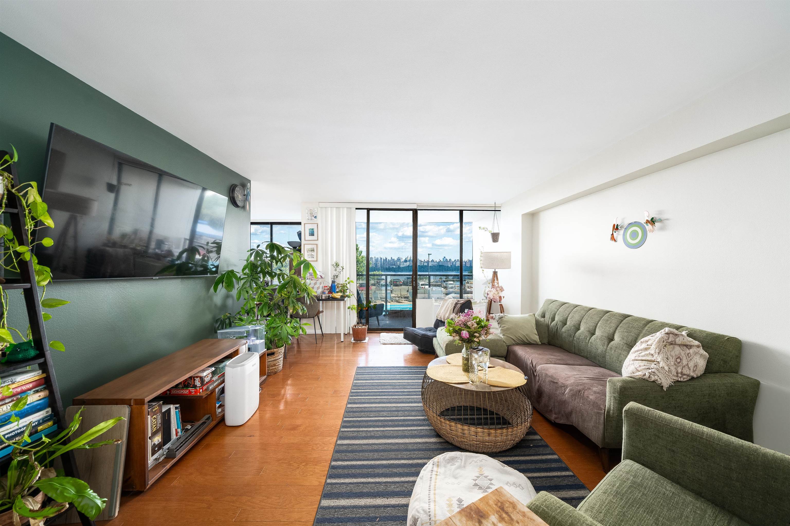 9060 PALISADE AVE Unit: 106