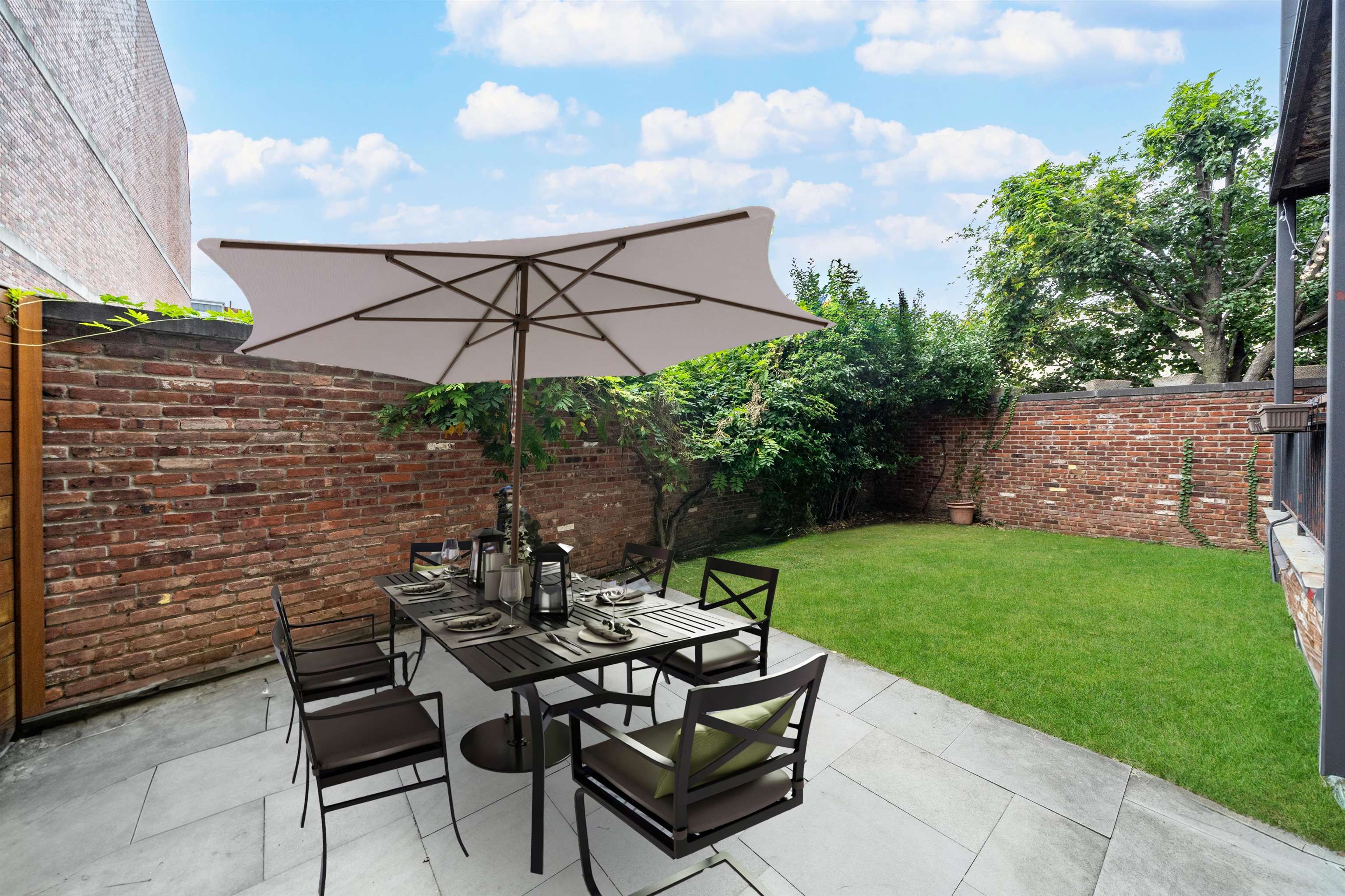 612 CLINTON ST Unit: 1B