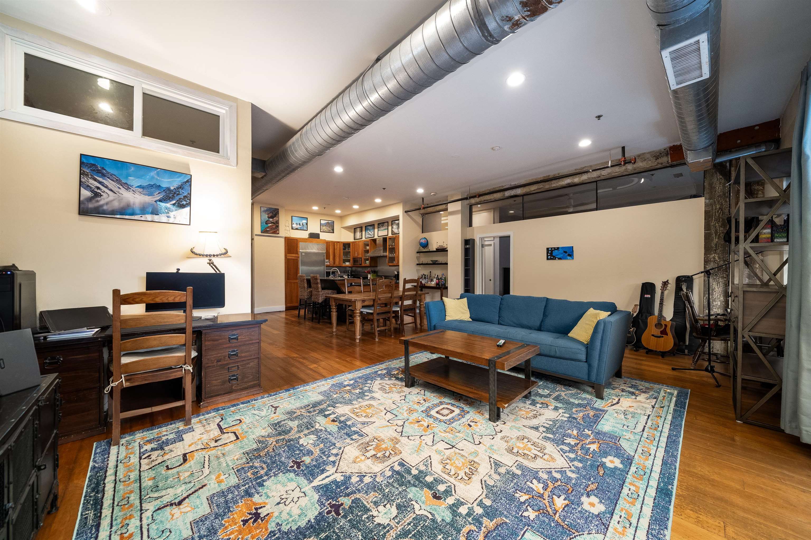 612 CLINTON ST Unit: 1B