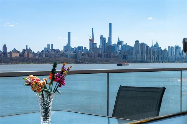 9 SOMERSET LANE Unit: PH 608
