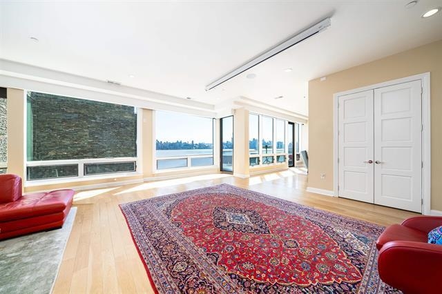 9 SOMERSET LANE Unit: PH 608