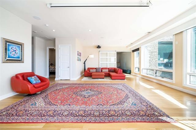 9 SOMERSET LANE Unit: PH 608