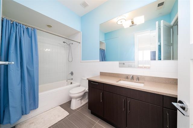 9 SOMERSET LANE Unit: PH 608
