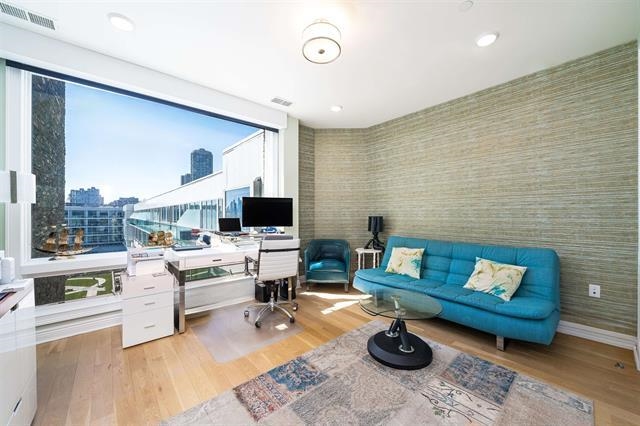 9 SOMERSET LANE Unit: PH 608