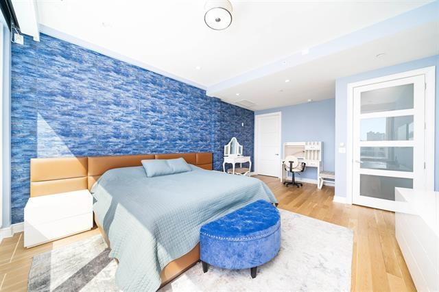 9 SOMERSET LANE Unit: PH 608