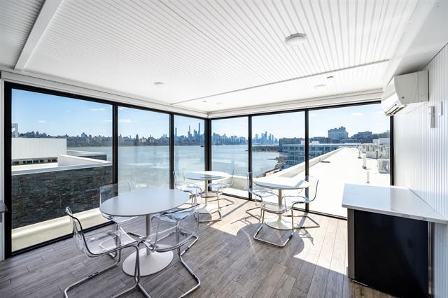 9 SOMERSET LANE Unit: PH 608