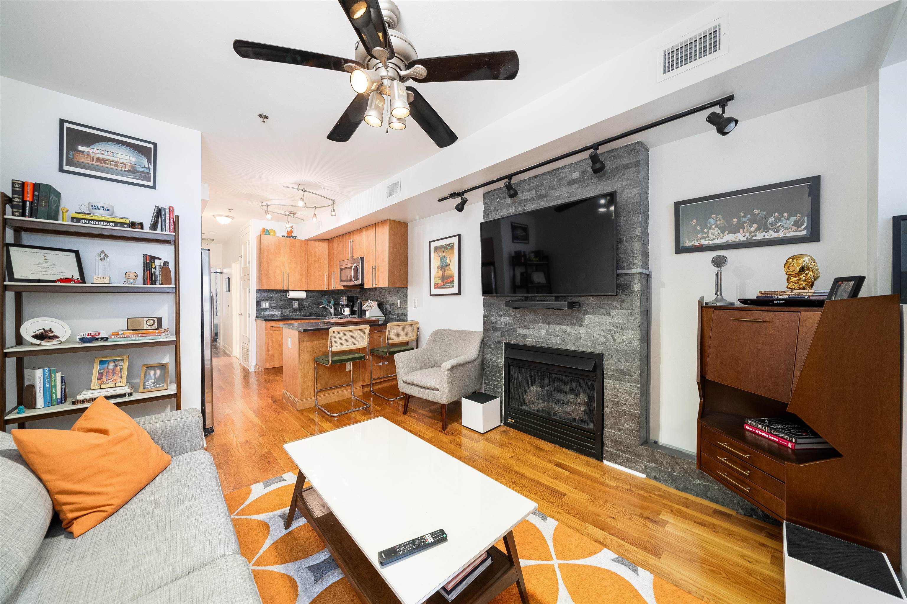 717 ADAMS ST Unit: 2L