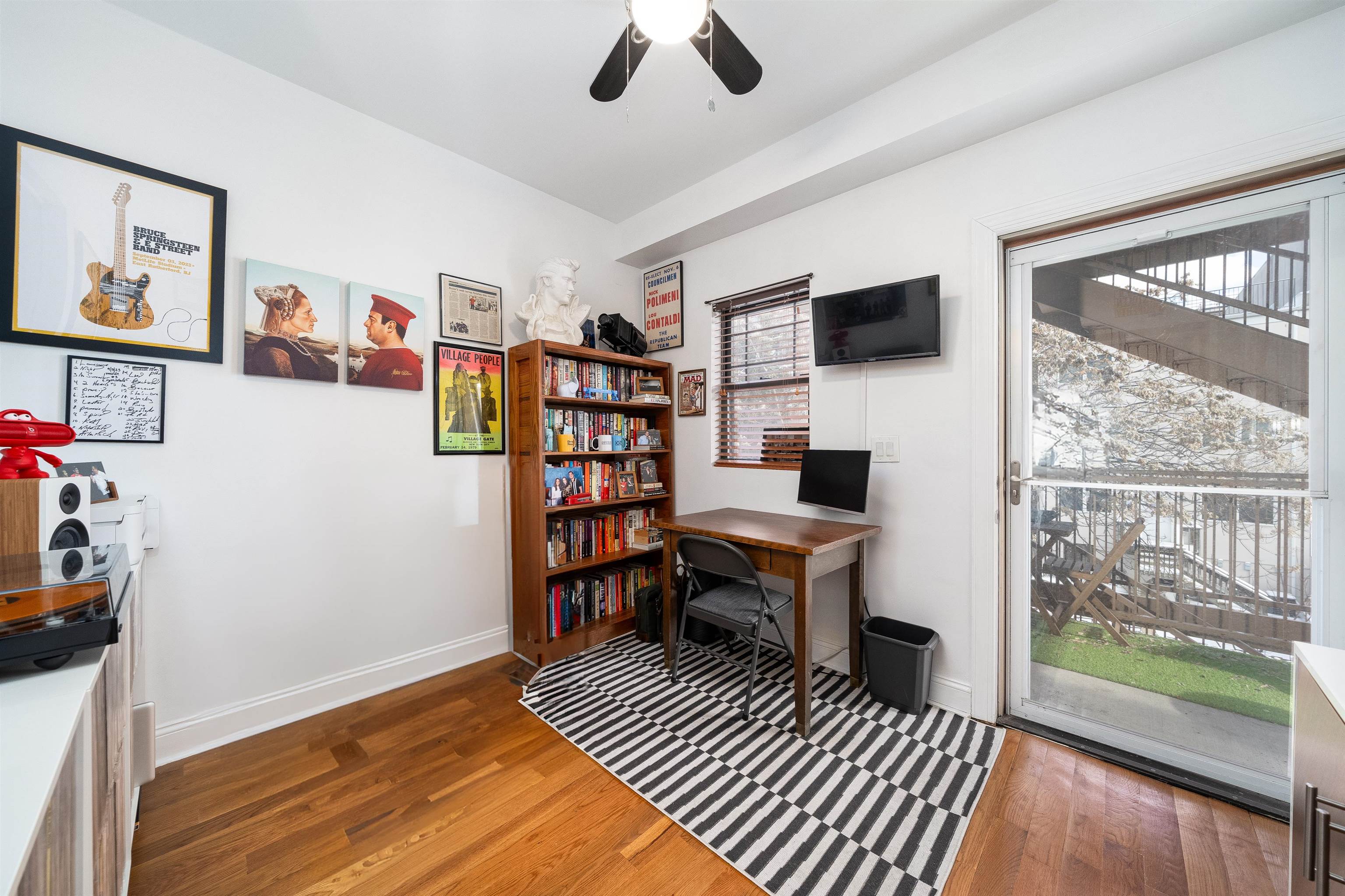 717 ADAMS ST Unit: 2L