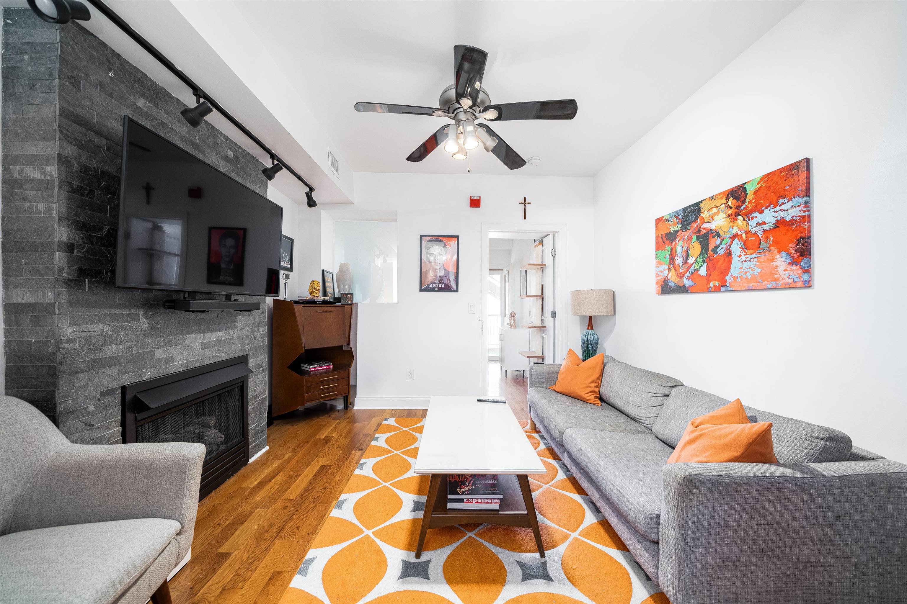 717 ADAMS ST Unit: 2L