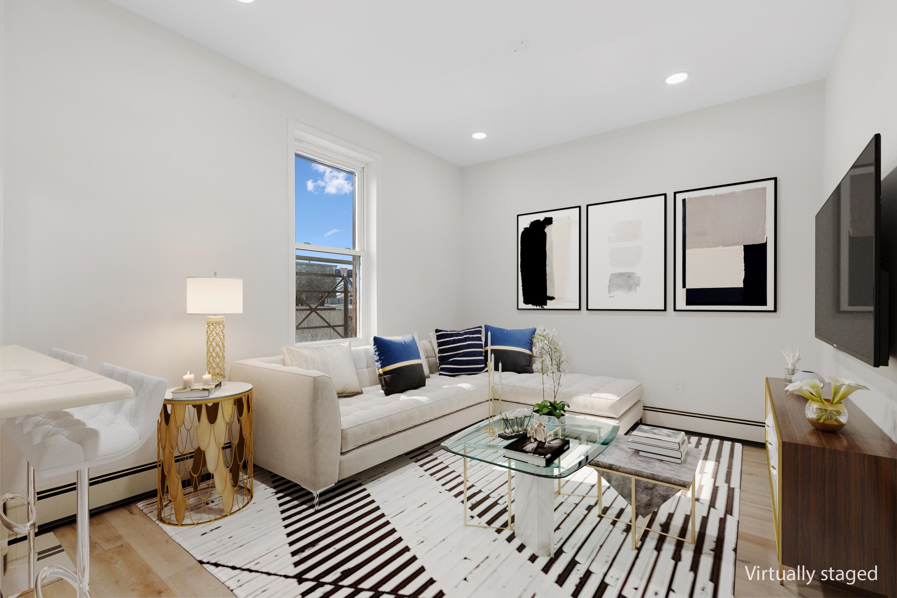 215 48TH ST Unit: 203