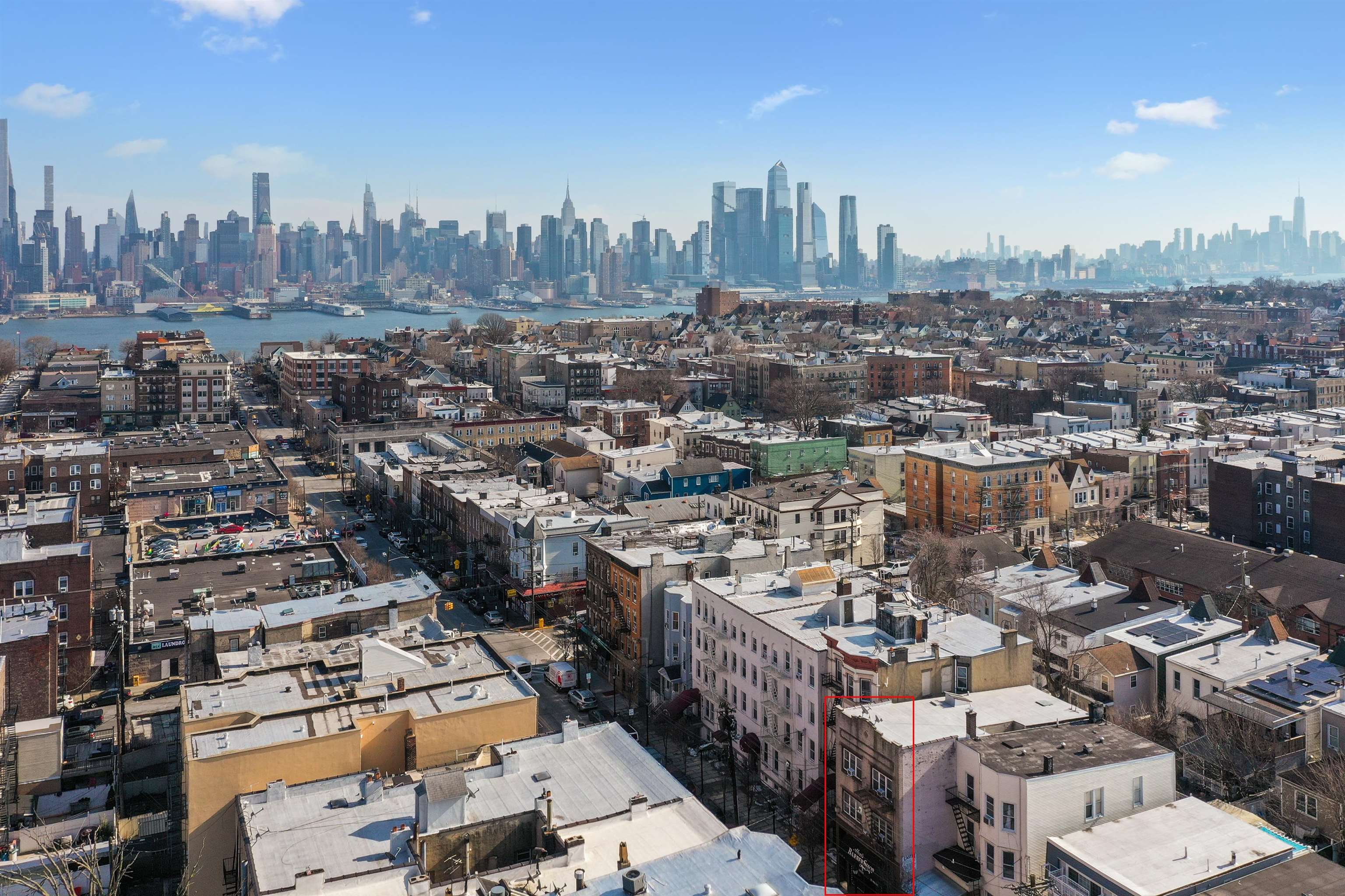 215 48TH ST Unit: 203