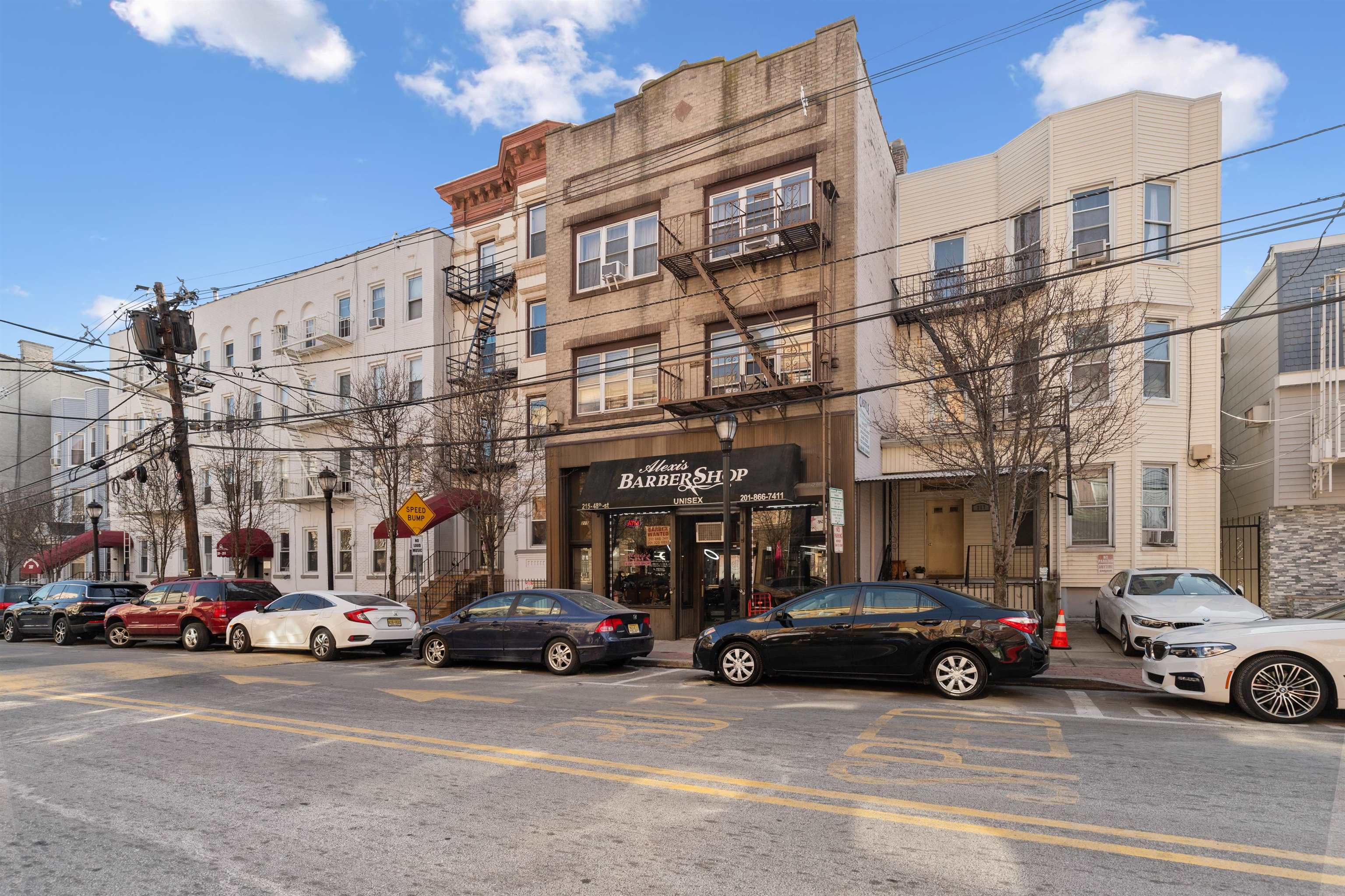 215 48TH ST Unit: 203