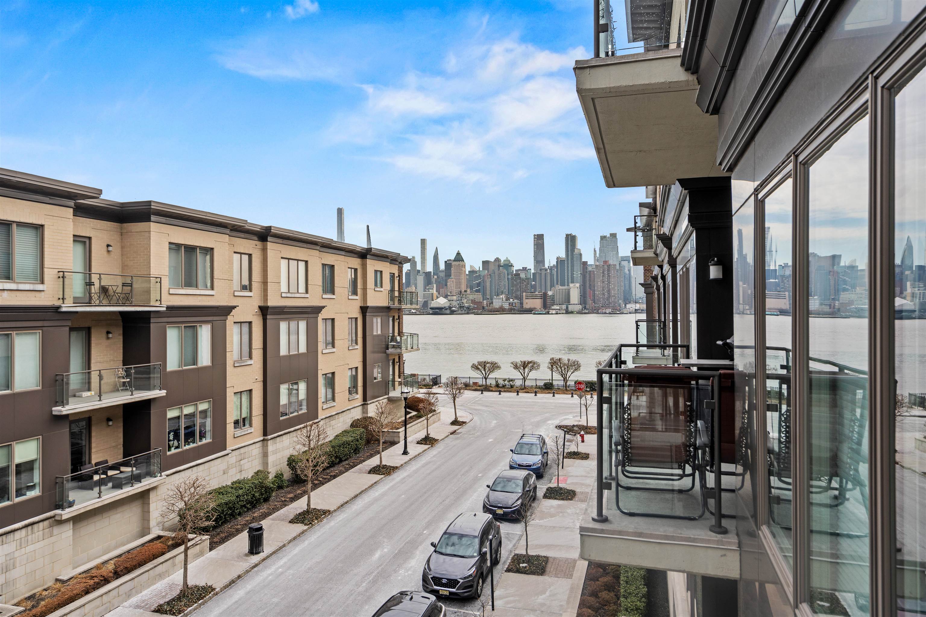 150 HENLEY PL Unit: 314