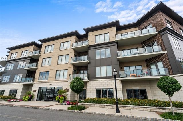 150 HENLEY PL Unit: 314