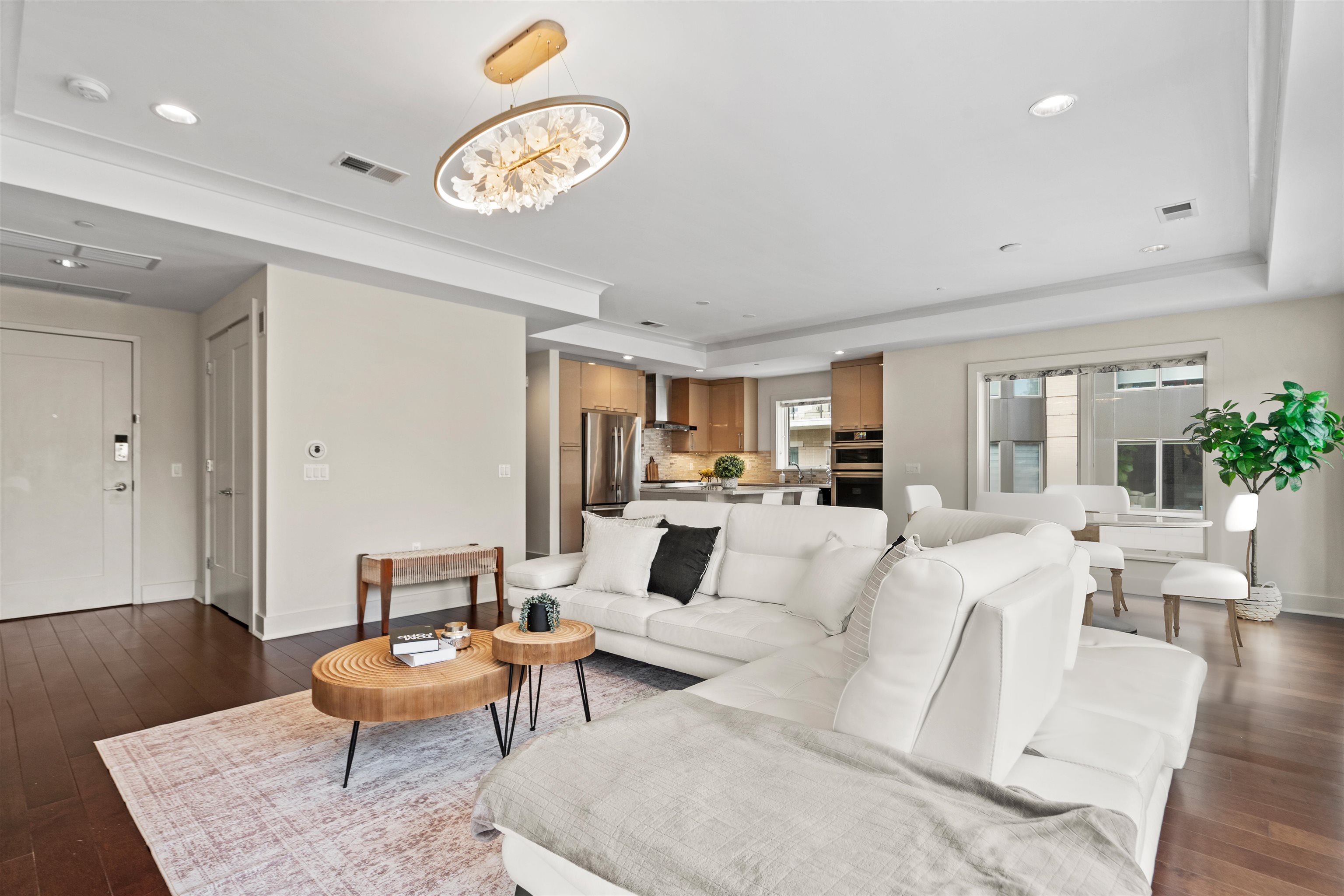 150 HENLEY PL Unit: 314