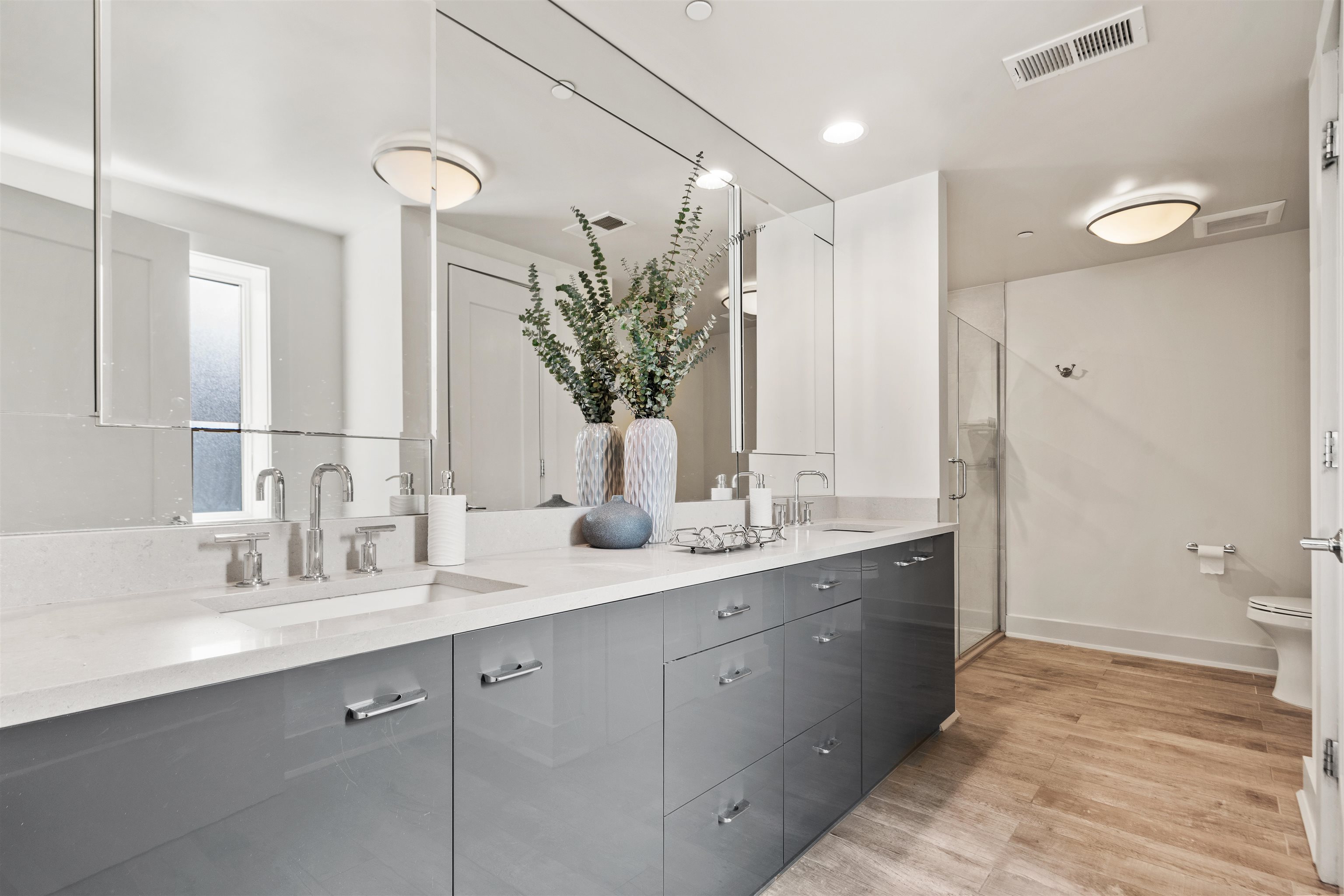 150 HENLEY PL Unit: 314