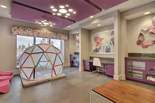 150 HENLEY PL Unit: 314