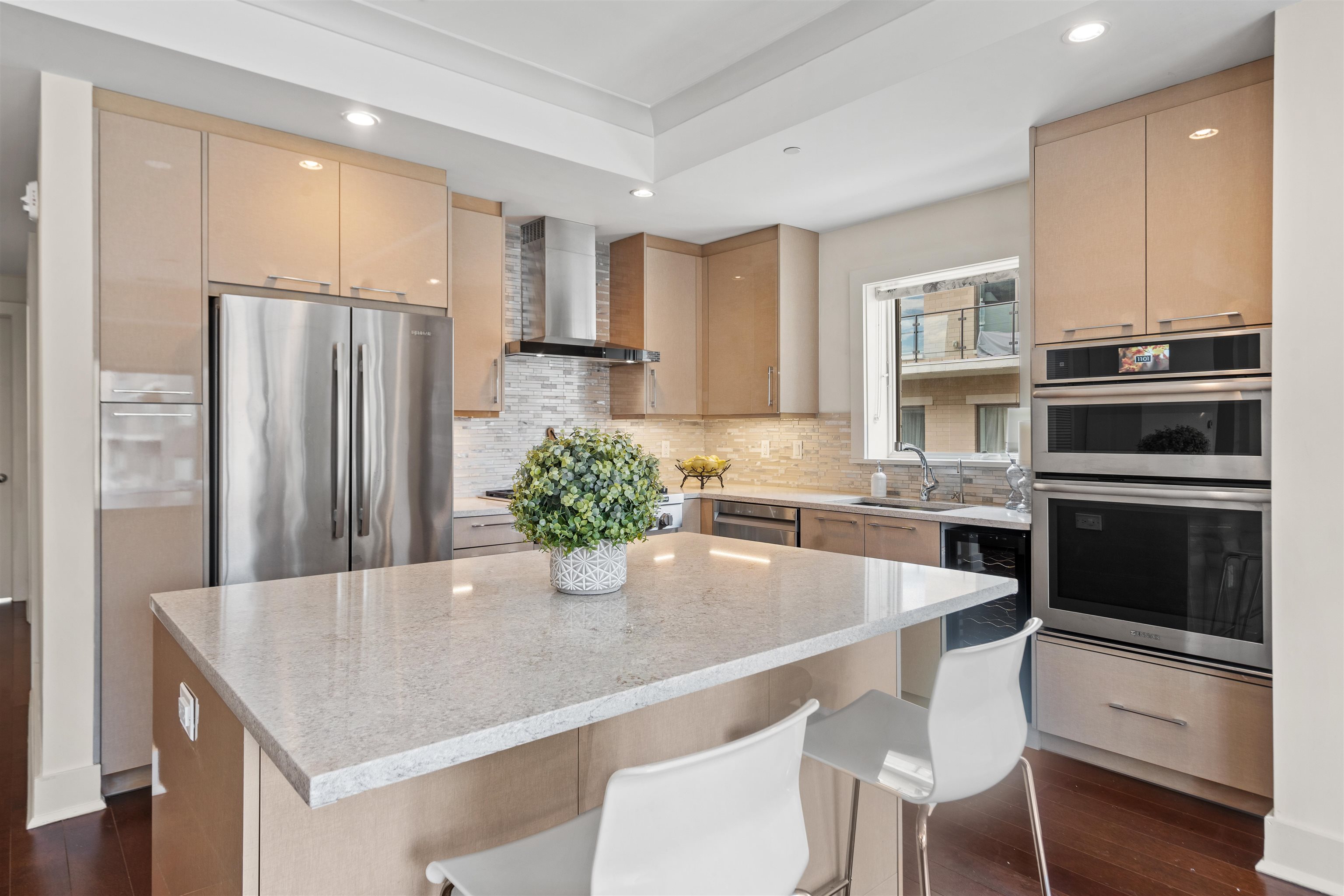 150 HENLEY PL Unit: 314